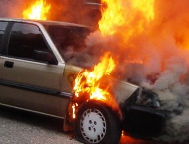 Στις φλόγες ΙΧ στη Θεσσαλονίκη